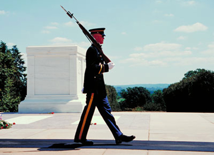 arlington national cemetery - tomb of the unknown soldier